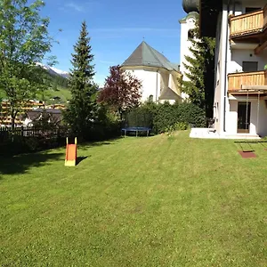 Haus Willibald , Saalbach Österreich